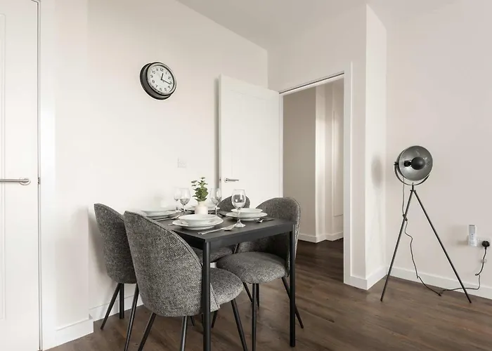 דירה Modern 1 Bedroom In With Parking