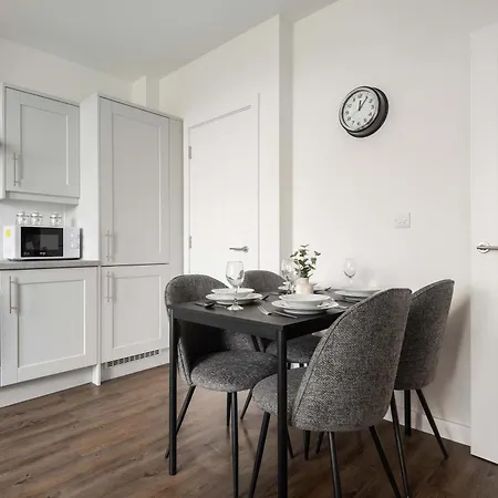 Apartmán Modern 1 Bedroom In With Parking *